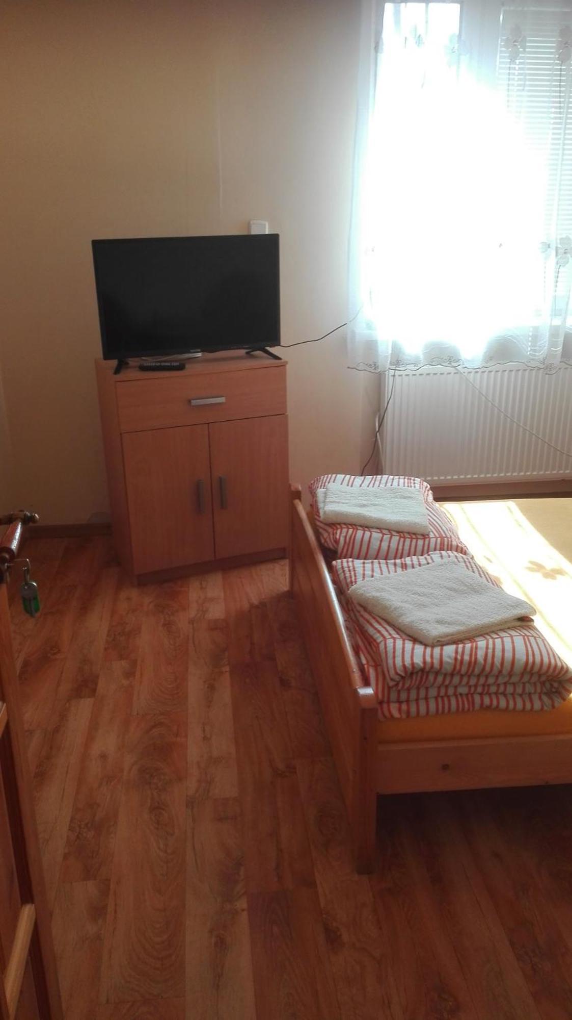 Apartamenty, Pokoje, Noclegi Pracownicze " Skarpa" Вилкасы Экстерьер фото