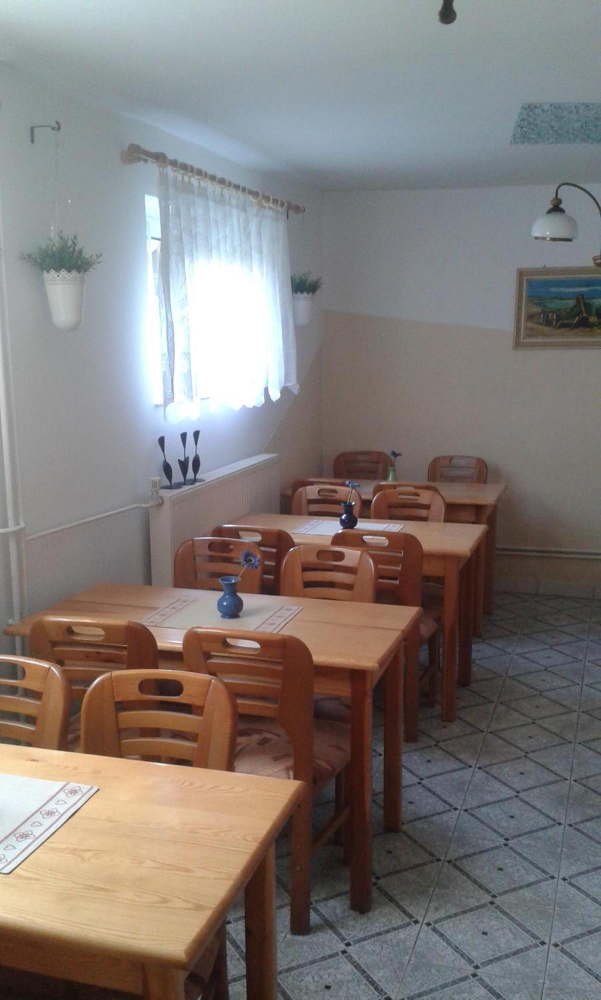 Apartamenty, Pokoje, Noclegi Pracownicze " Skarpa" Вилкасы Экстерьер фото