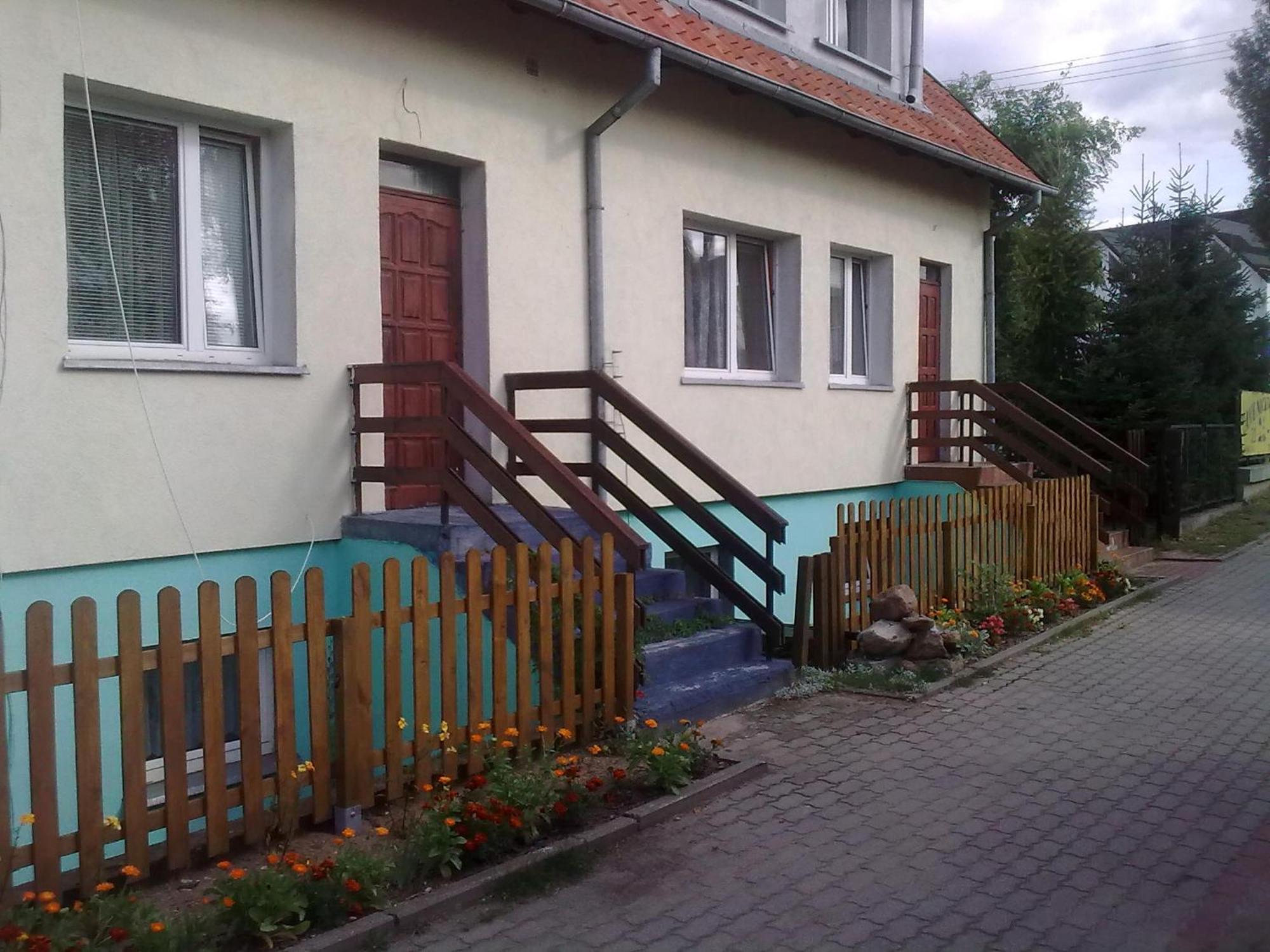 Apartamenty, Pokoje, Noclegi Pracownicze " Skarpa" Вилкасы Экстерьер фото