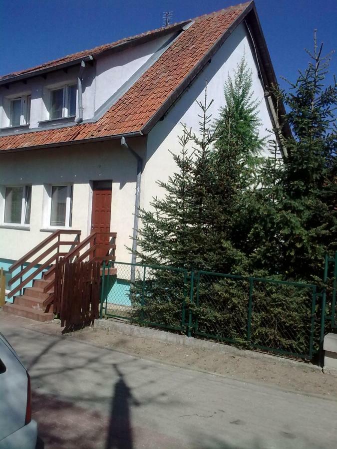 Apartamenty, Pokoje, Noclegi Pracownicze " Skarpa" Вилкасы Экстерьер фото